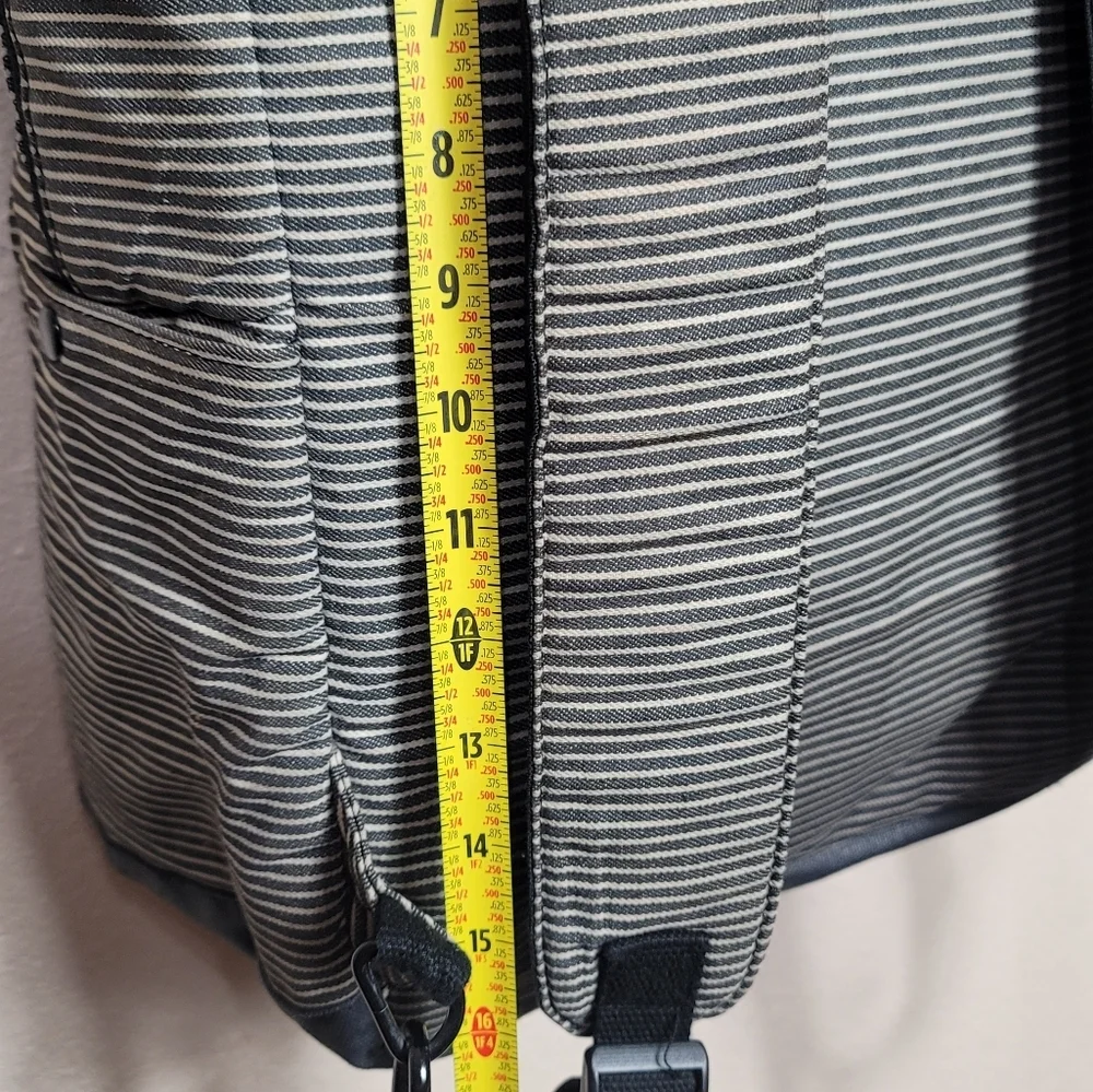 HEX INSTINCT CONVERTIBLE BACKPACK GREY WOVEN